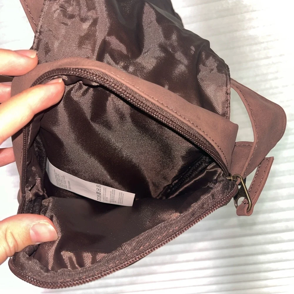 Rip Curl Brown Suede Crossbody Bag - Picture 3 of 4